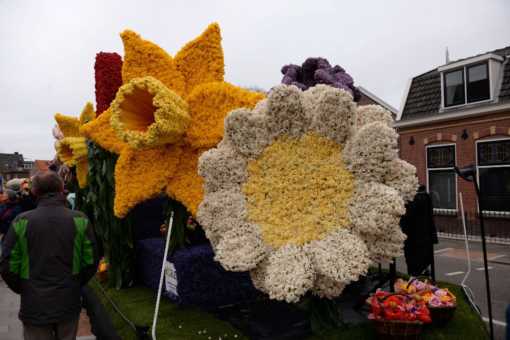 ../Images/Bloemencorso Noordwijkerhout 099.jpg